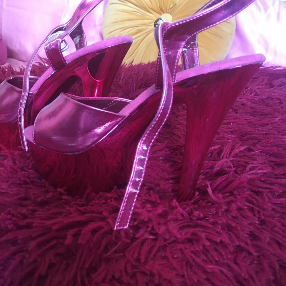 Open toe pink Pleasers
